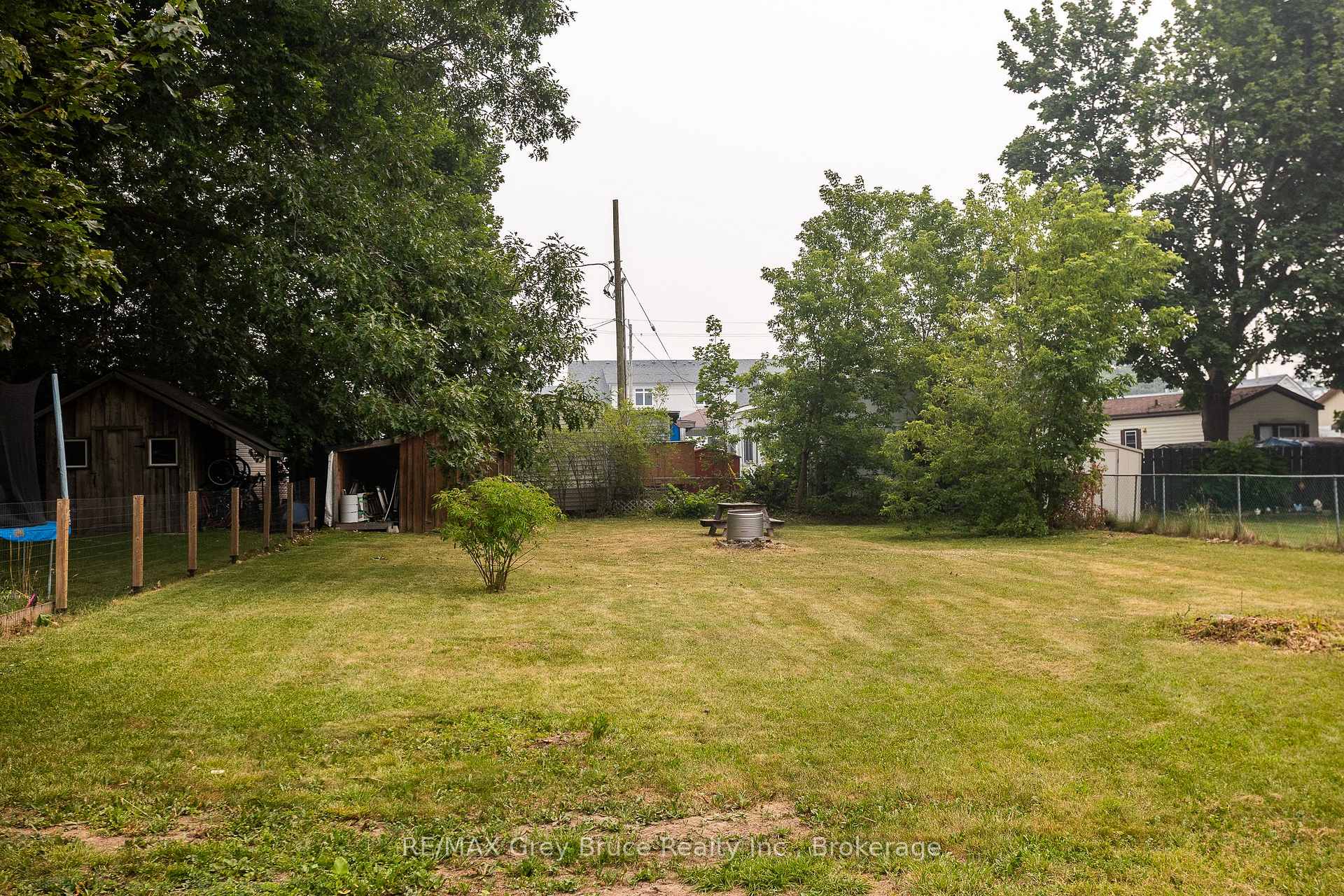 Photo 29 of 1693 8th Avenue E, Owen Sound — HOMEH