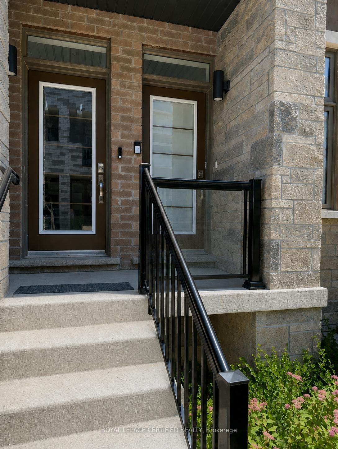 Photo 4 of Unit 50, 25 Fieldridge Crescent, Brampton, Sandringham-Wellington North — HOMEH