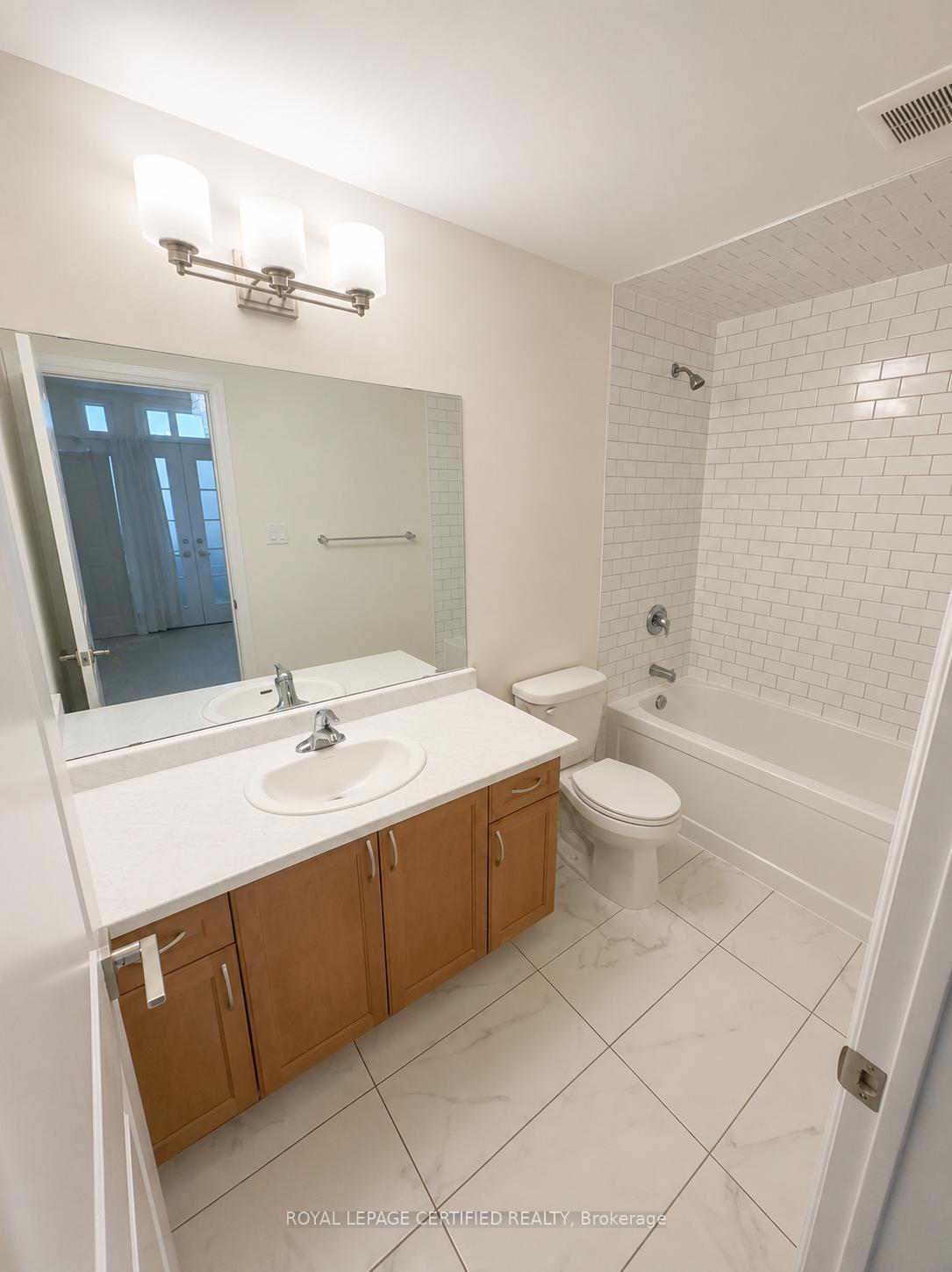 Photo 16 of Unit 50, 25 Fieldridge Crescent, Brampton, Sandringham-Wellington North — HOMEH