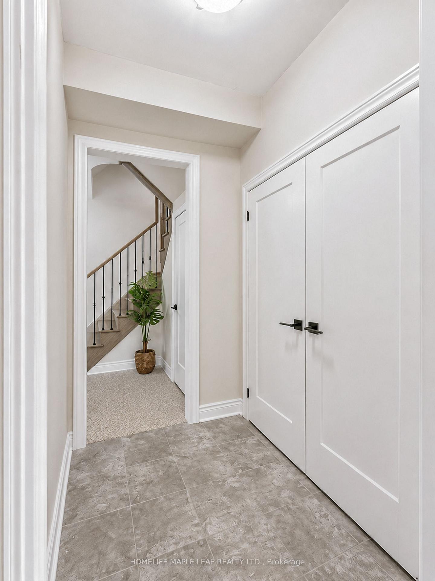 Photo 2 of 11 Aylin Crescent, Vaughan, Patterson — HOMEH