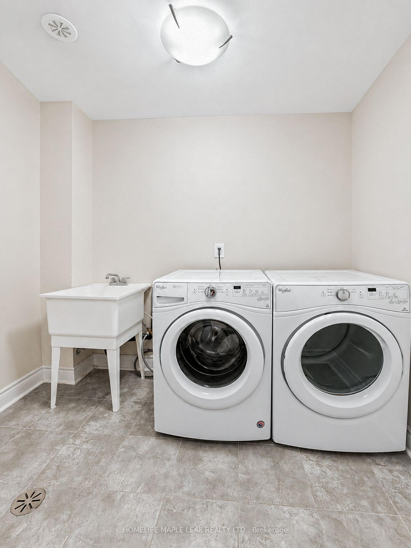 Photo 6 of 11 Aylin Crescent, Vaughan, Patterson — HOMEH