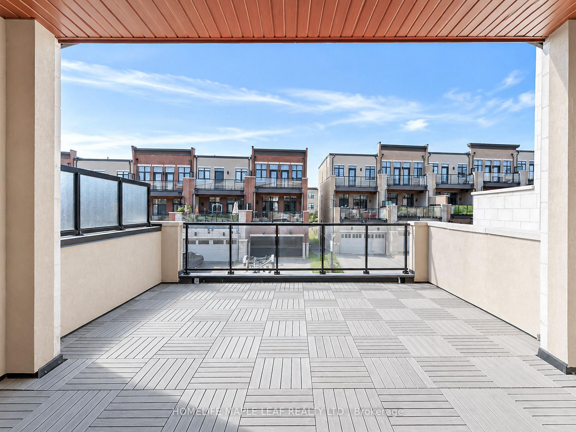 Photo 20 of 11 Aylin Crescent, Vaughan, Patterson — HOMEH