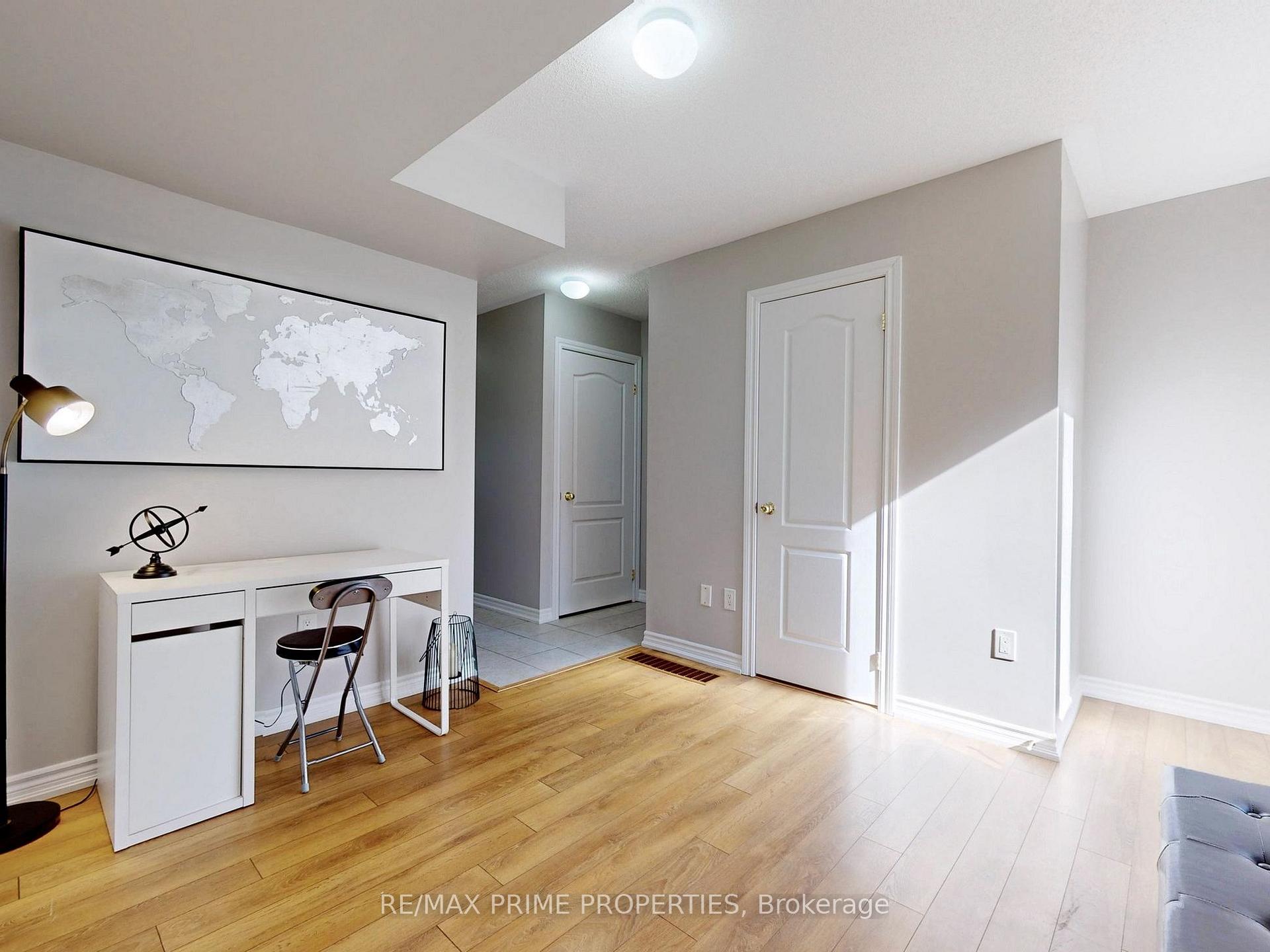 Photo 6 of 21 Sprucewood Road, Brampton, Heart Lake East — HOMEH