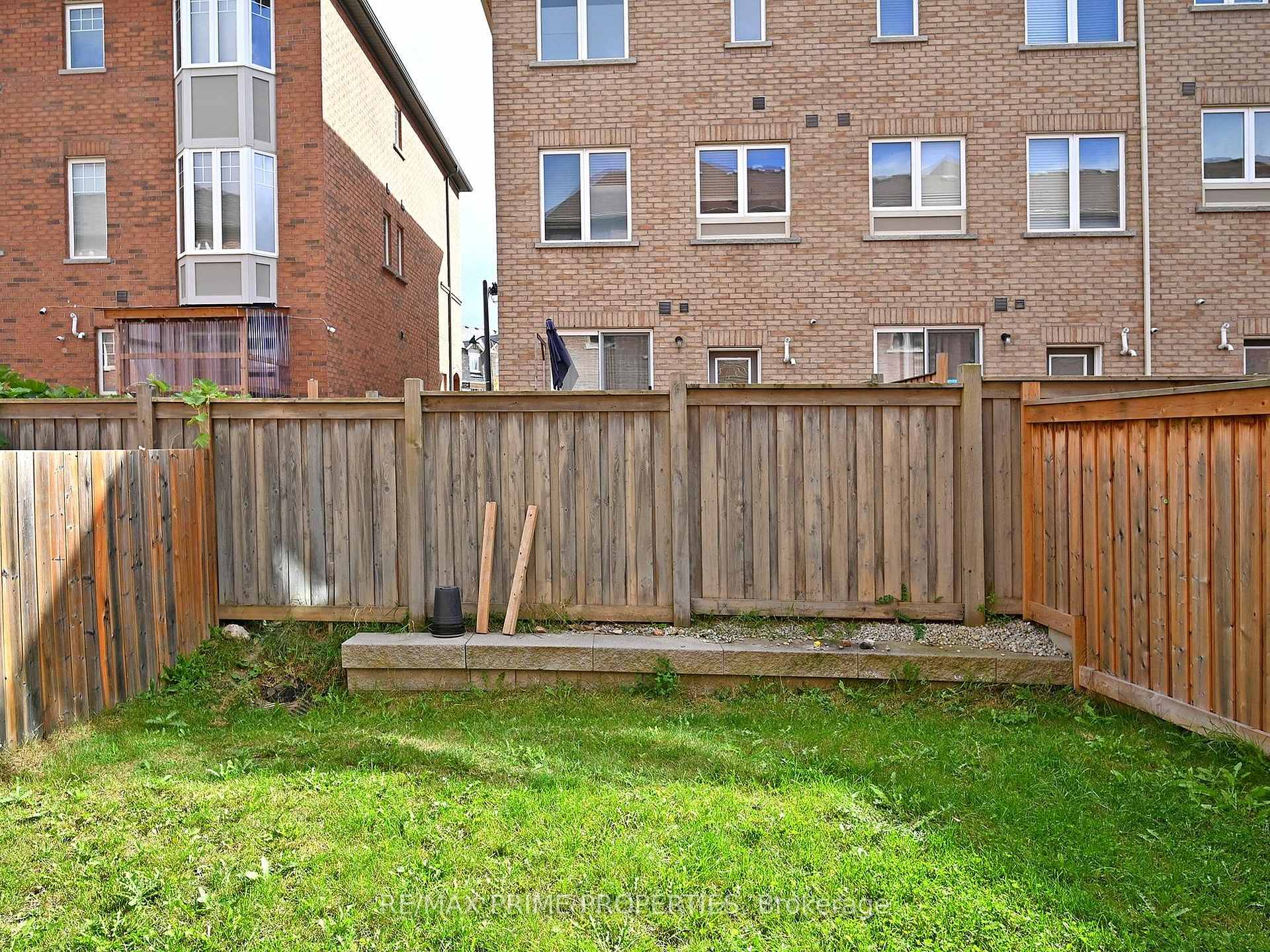 Photo 36 of 21 Sprucewood Road, Brampton, Heart Lake East — HOMEH