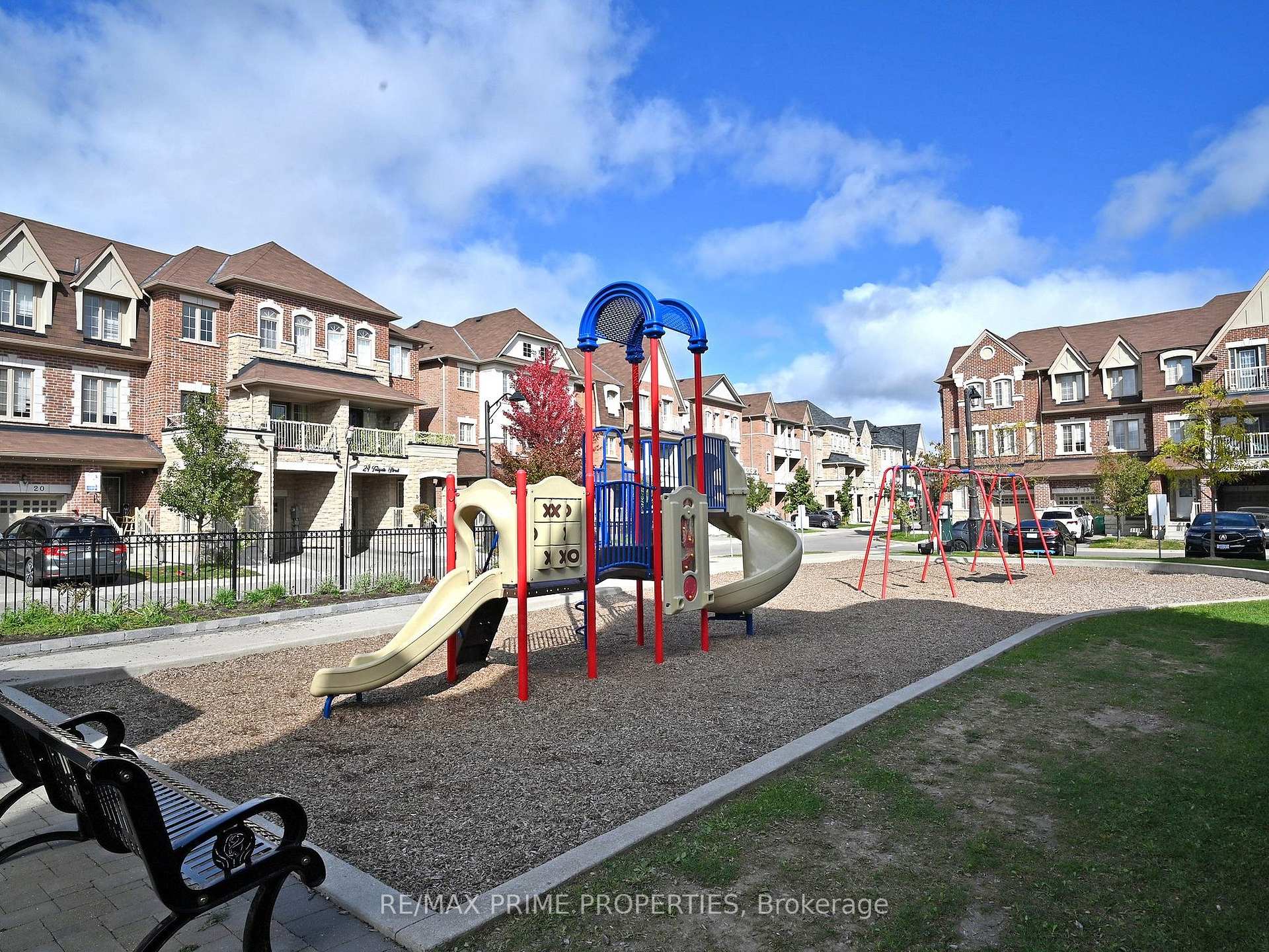 Photo 39 of 21 Sprucewood Road, Brampton, Heart Lake East — HOMEH