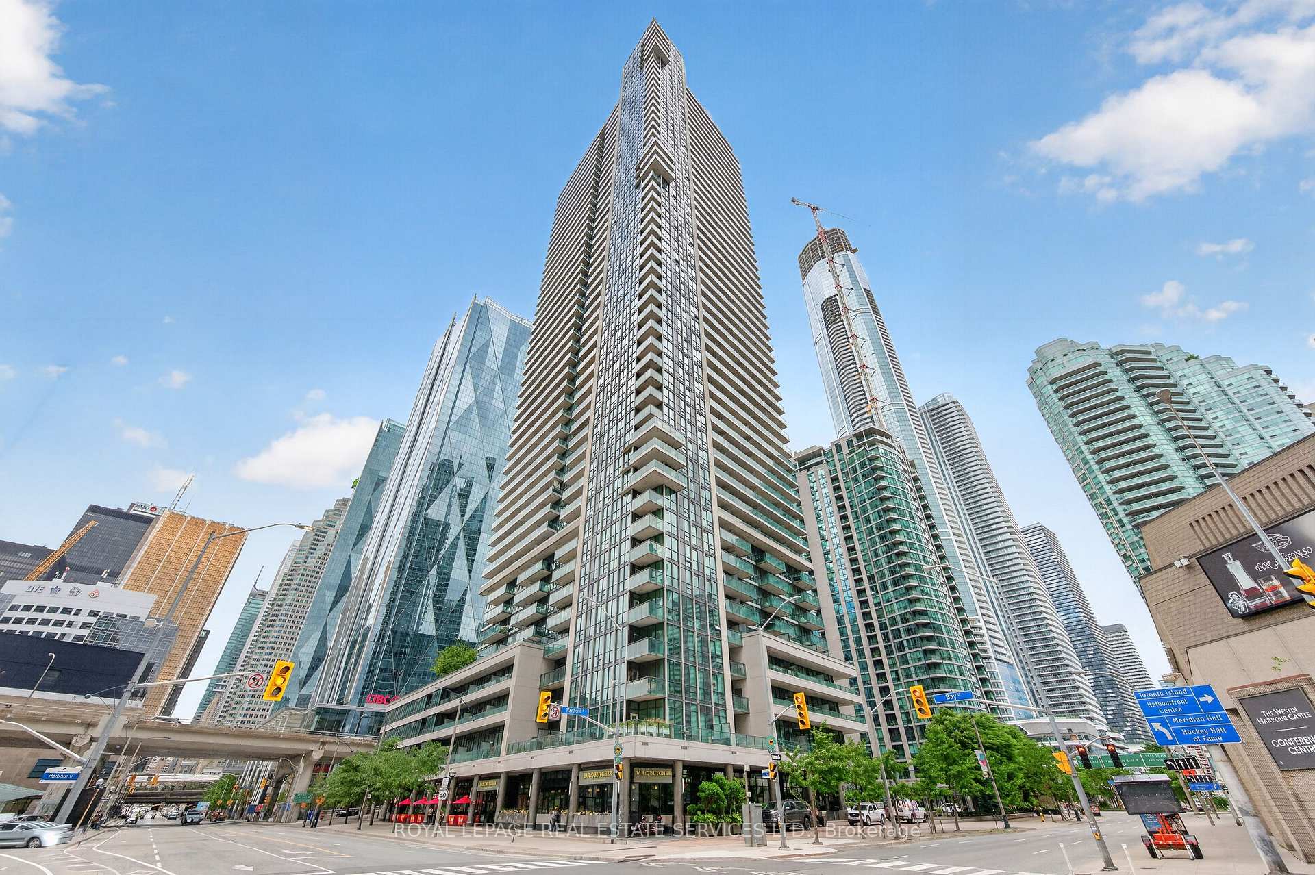 Front of Unit 1204, 18 Harbour Street