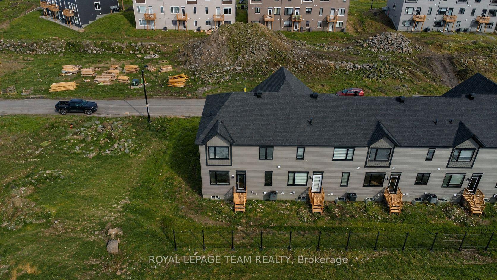 Photo 42 of 668 Expansion Road, Ottawa, Barrhaven - Half Moon Bay — HOMEH