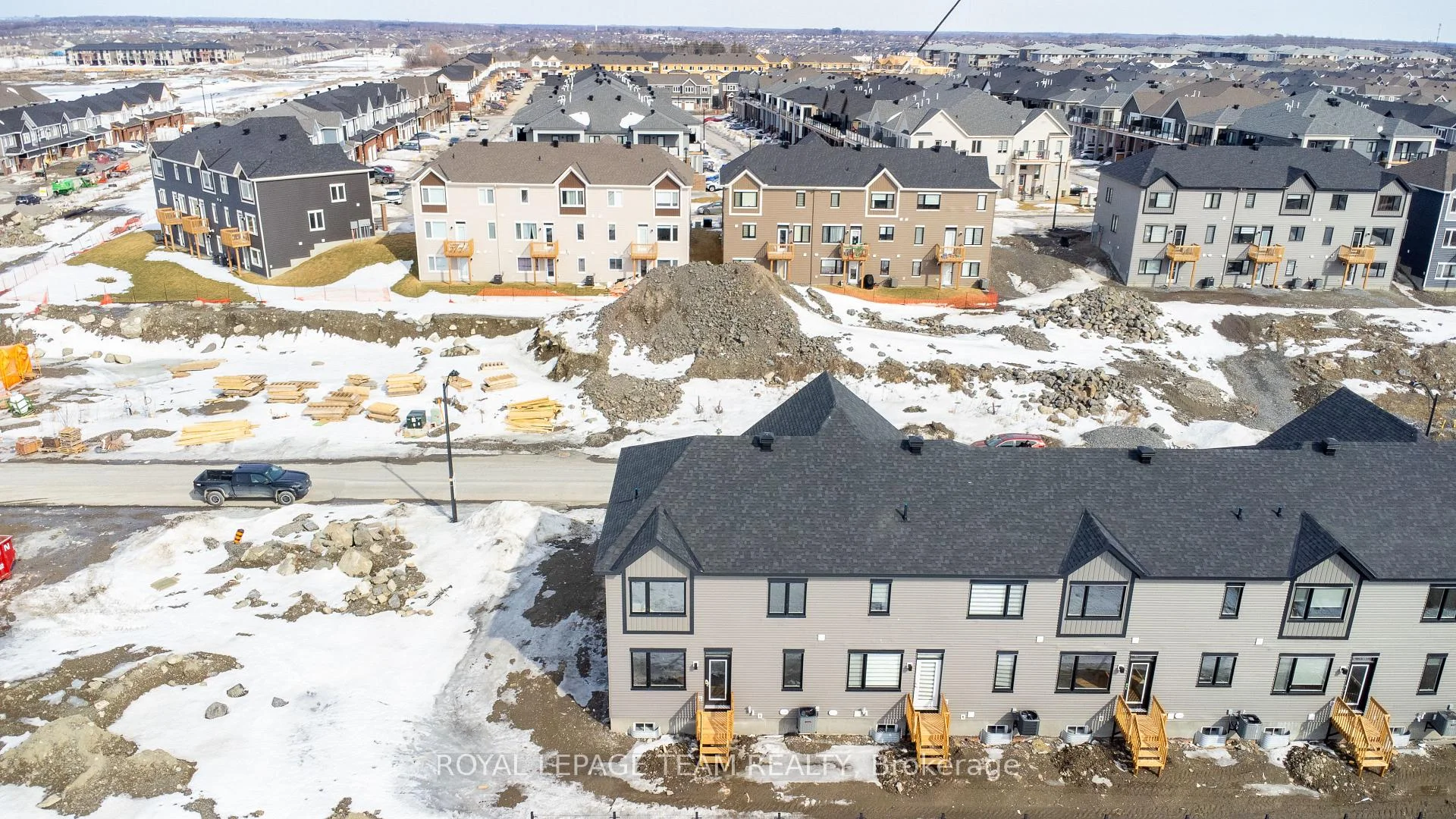 Photo 27 of 668 Expansion Road, Ottawa, Barrhaven - Half Moon Bay — HOMEH