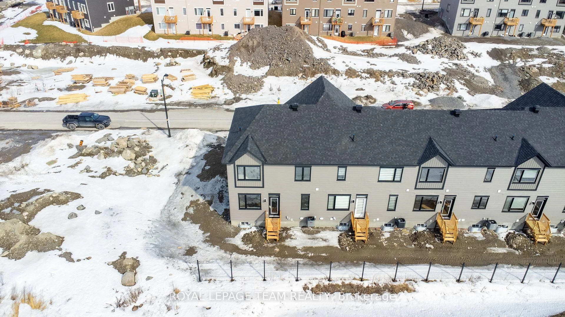 Photo 28 of 668 Expansion Road, Ottawa, Barrhaven - Half Moon Bay — HOMEH