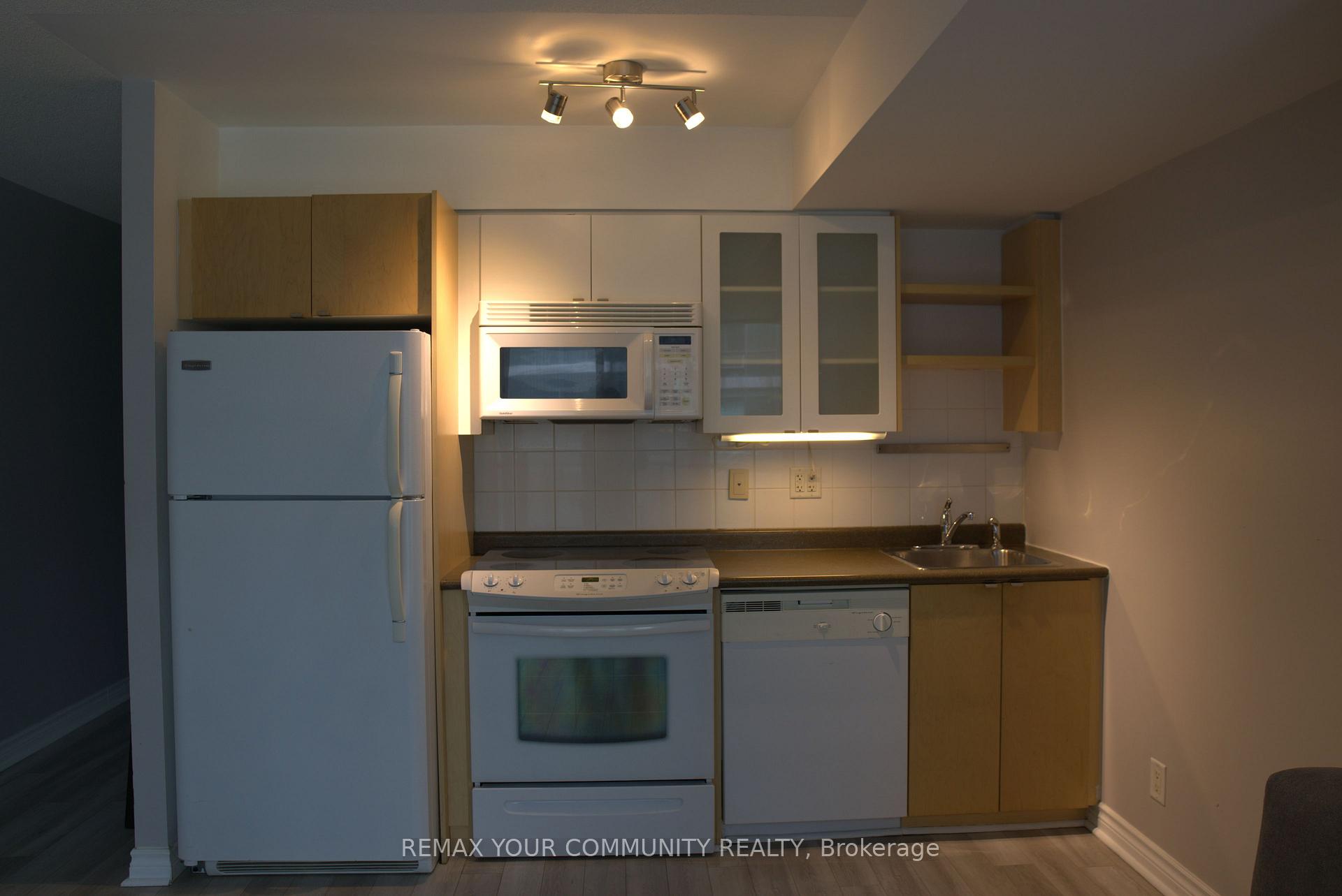 Photo 2 of Unit 329, 600 Fleet Street E, Toronto, Niagara — HOMEH