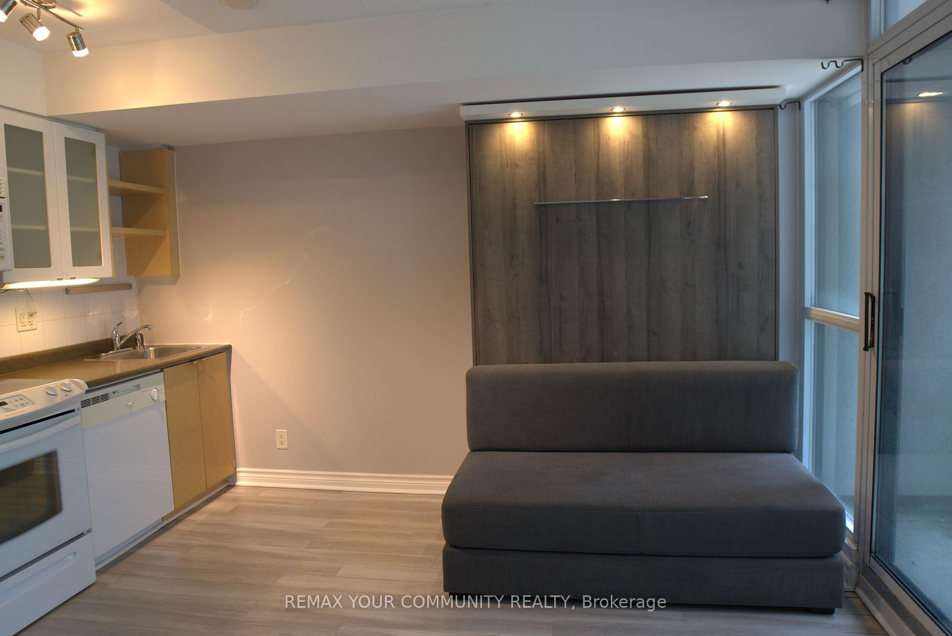 Photo 5 of Unit 329, 600 Fleet Street E, Toronto, Niagara — HOMEH