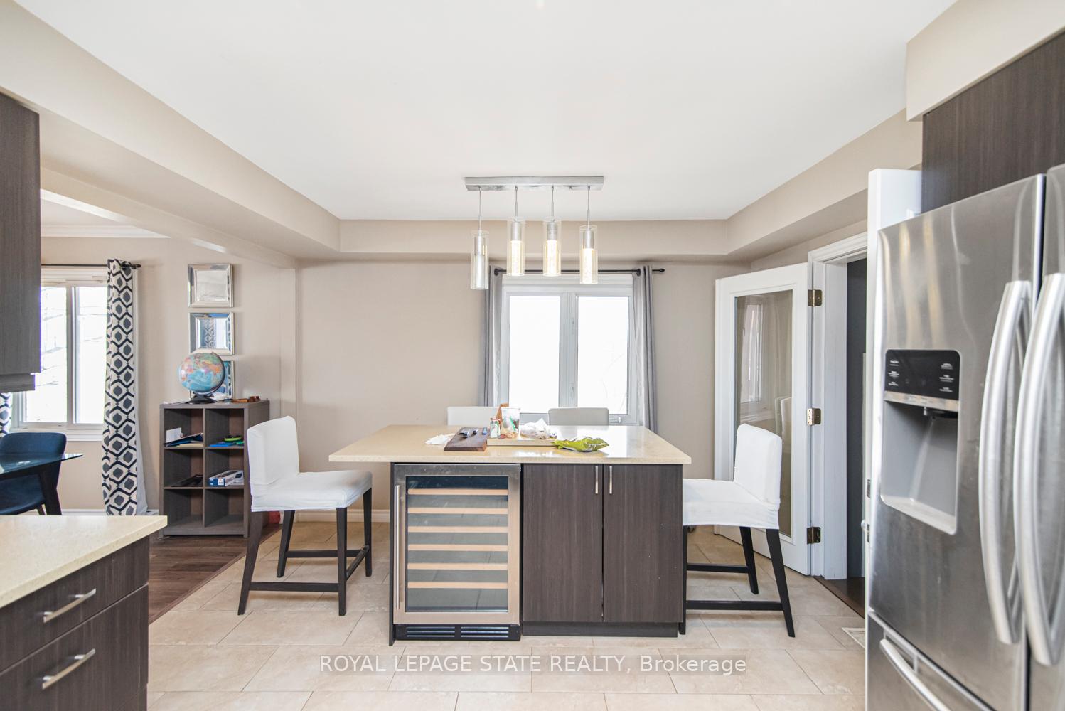 Photo 11 of 443 Eleventh Road E, Hamilton, Rural Stoney Creek — HOMEH