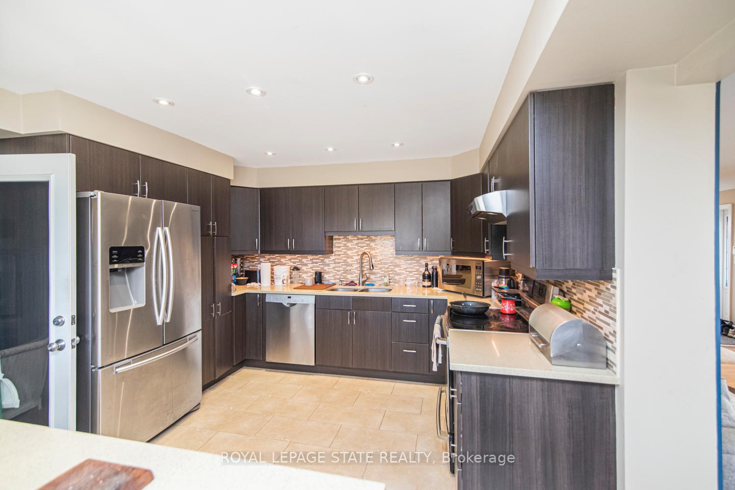 Photo 13 of 443 Eleventh Road E, Hamilton, Rural Stoney Creek — HOMEH