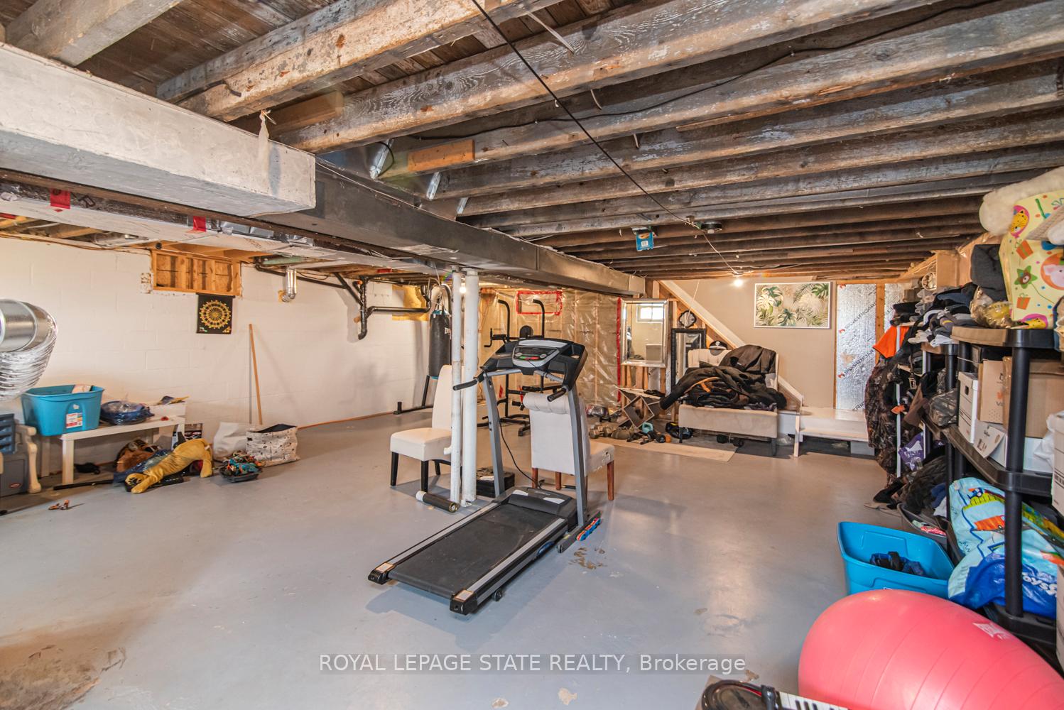 Photo 35 of 443 Eleventh Road E, Hamilton, Rural Stoney Creek — HOMEH