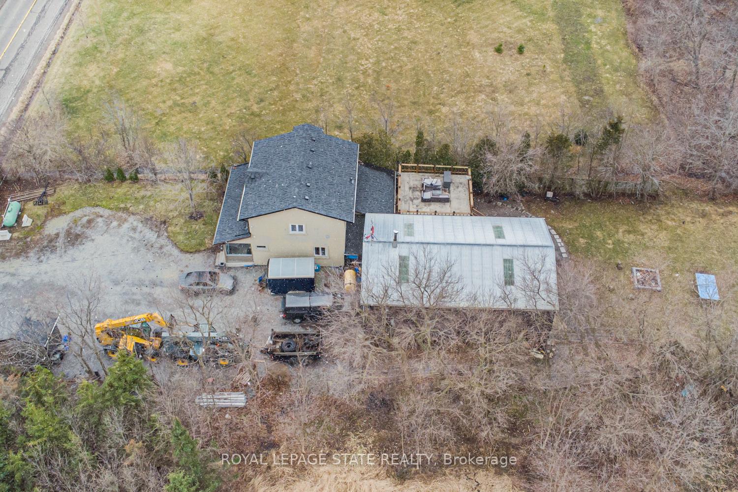 Photo 40 of 443 Eleventh Road E, Hamilton, Rural Stoney Creek — HOMEH
