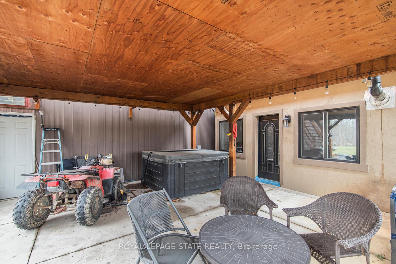 Photo 43 of 443 Eleventh Road E, Hamilton, Rural Stoney Creek — HOMEH