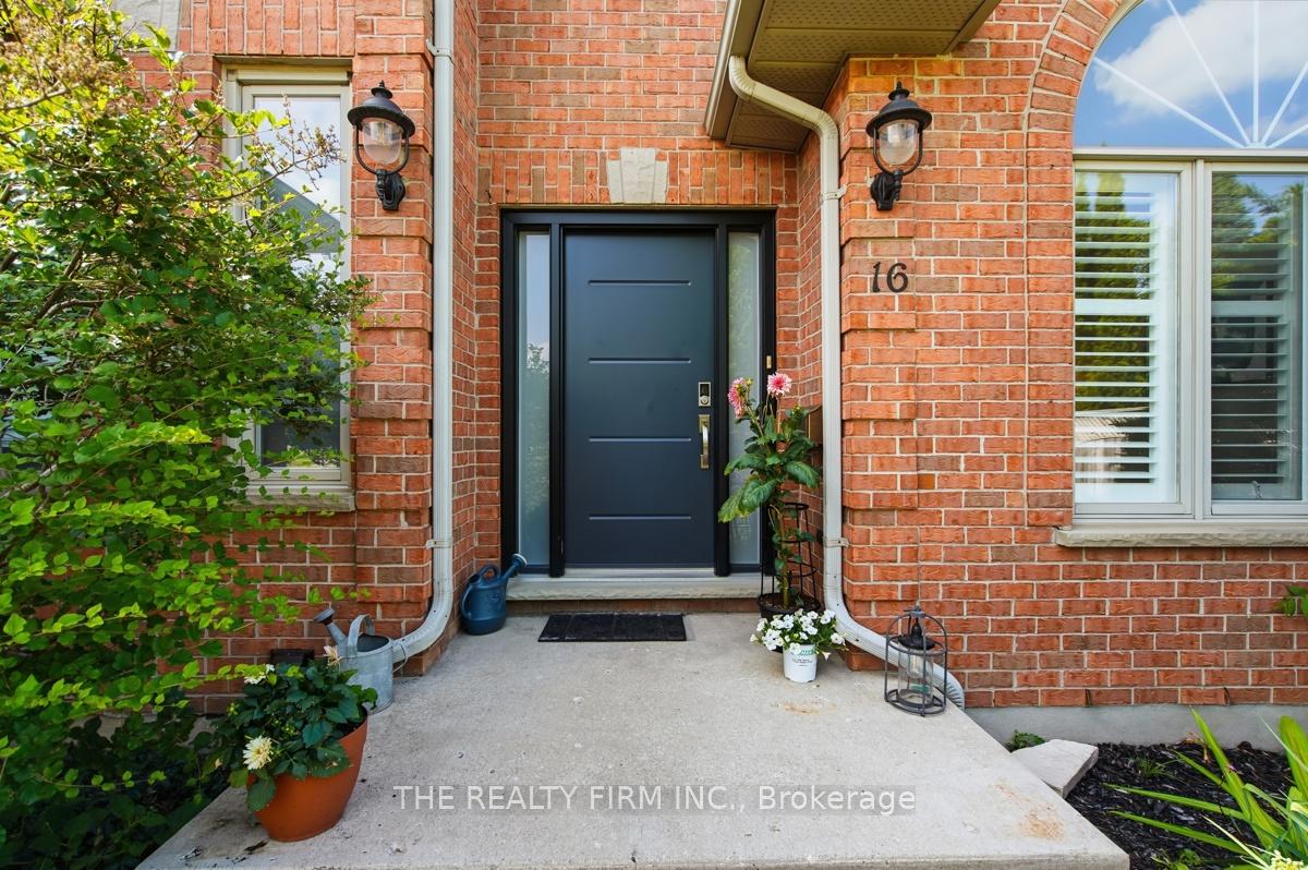 Photo 3 of 16 Fitzwilliam Boulevard, London, North L — HOMEH