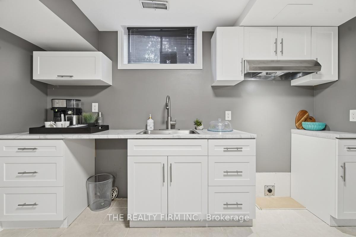 Photo 30 of 16 Fitzwilliam Boulevard, London, North L — HOMEH