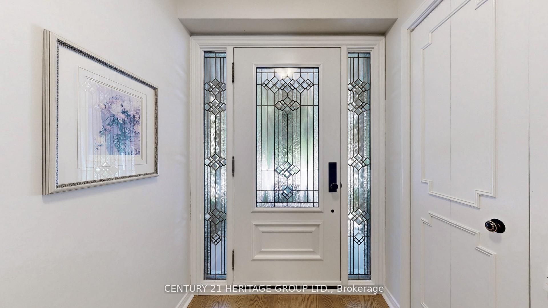 Photo 4 of 280 Henderson Avenue, Markham, Royal Orchard — HOMEH