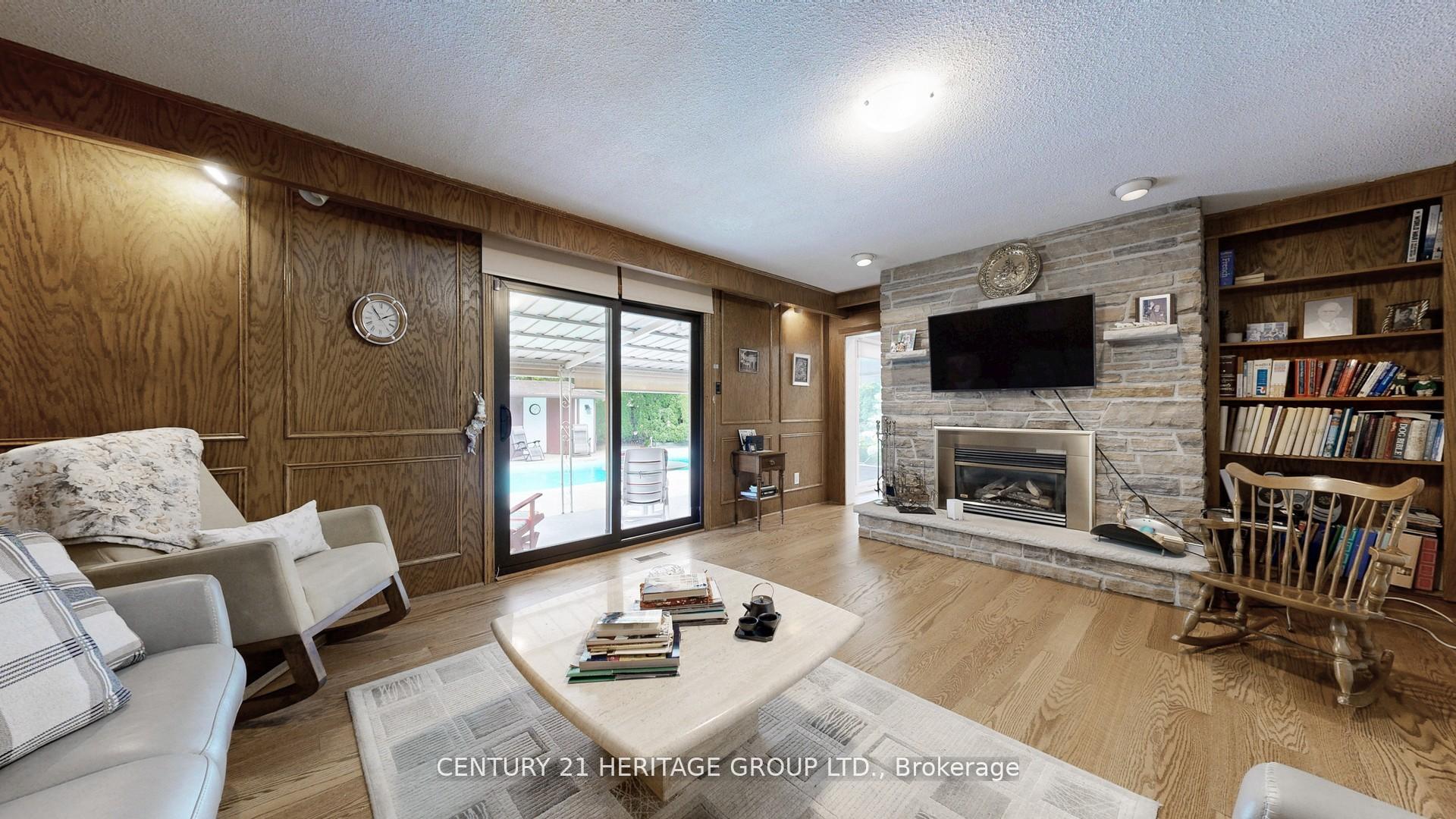 Photo 17 of 280 Henderson Avenue, Markham, Royal Orchard — HOMEH