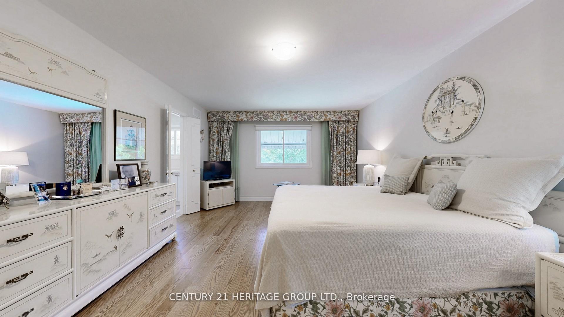 Photo 24 of 280 Henderson Avenue, Markham, Royal Orchard — HOMEH