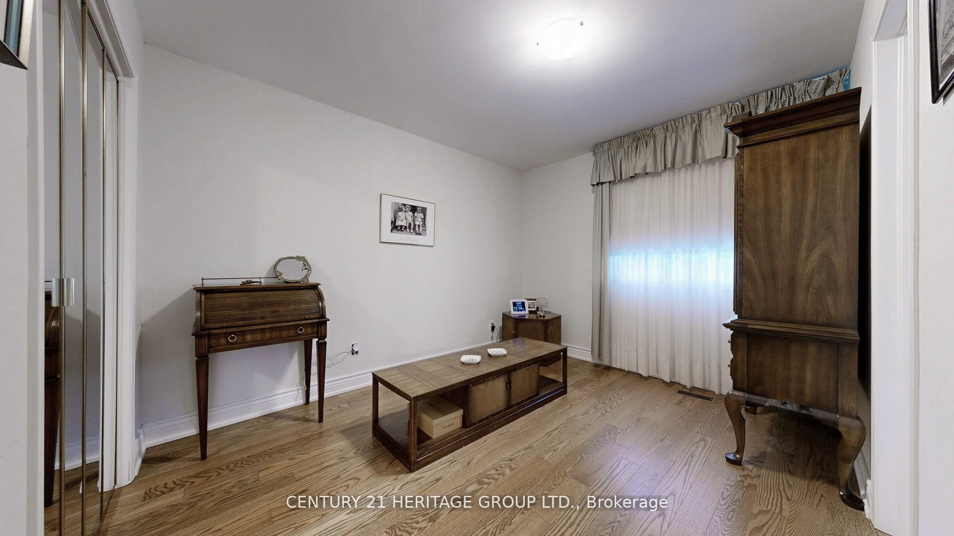 Photo 25 of 280 Henderson Avenue, Markham, Royal Orchard — HOMEH