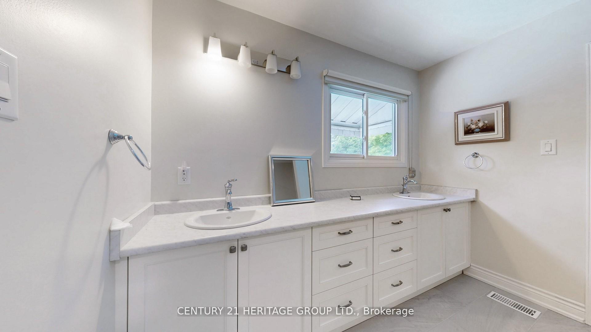 Photo 27 of 280 Henderson Avenue, Markham, Royal Orchard — HOMEH
