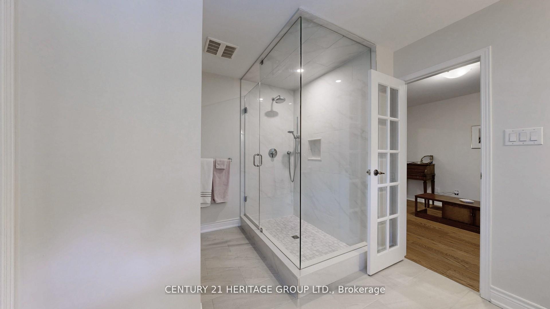 Photo 28 of 280 Henderson Avenue, Markham, Royal Orchard — HOMEH