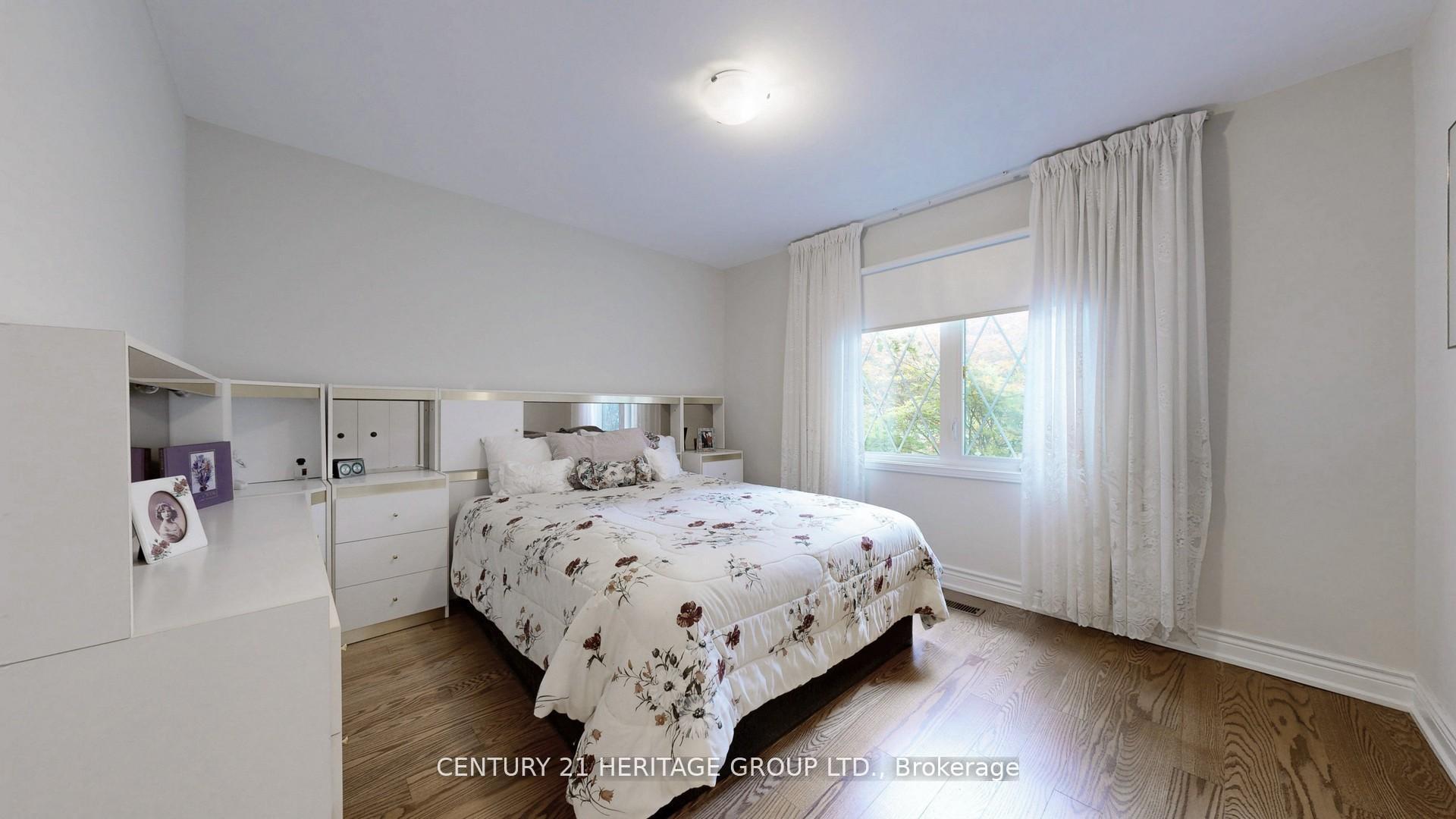 Photo 31 of 280 Henderson Avenue, Markham, Royal Orchard — HOMEH