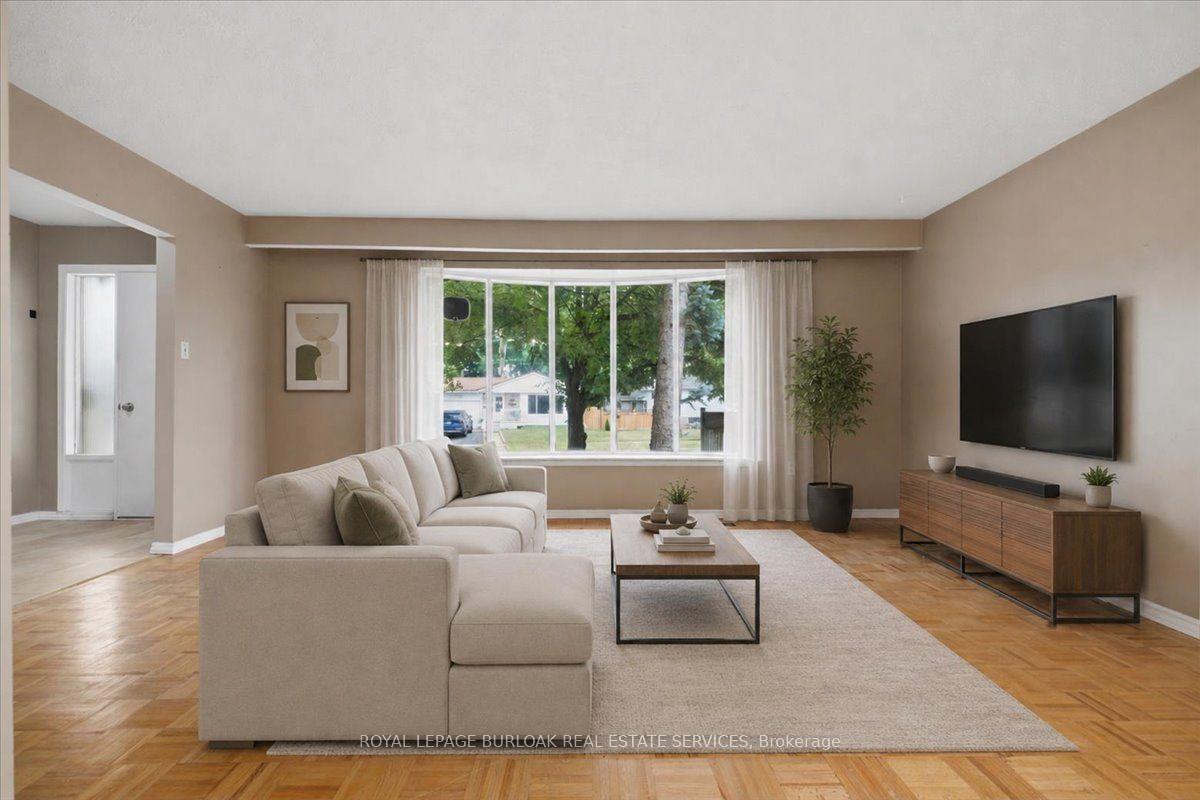 Photo 6 of 1262 Aldridge Crescent, Burlington, Palmer — HOMEH