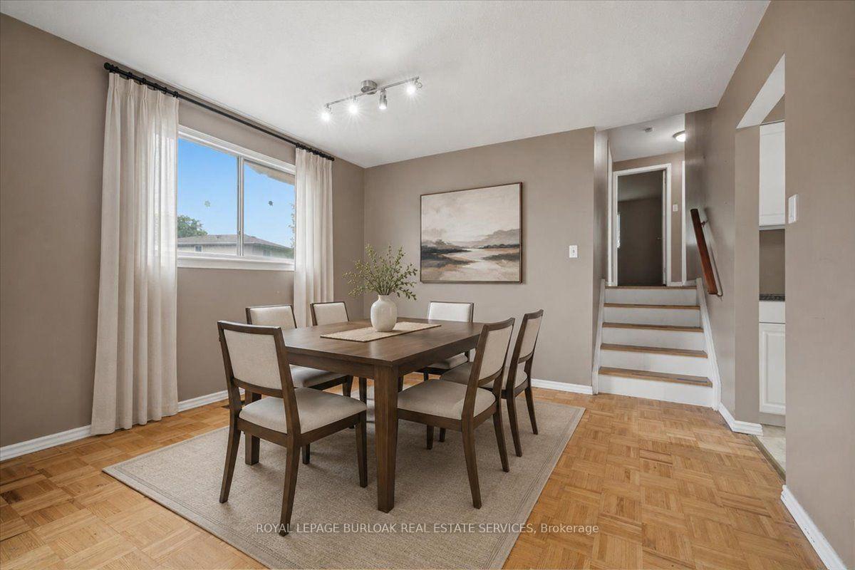 Photo 10 of 1262 Aldridge Crescent, Burlington, Palmer — HOMEH