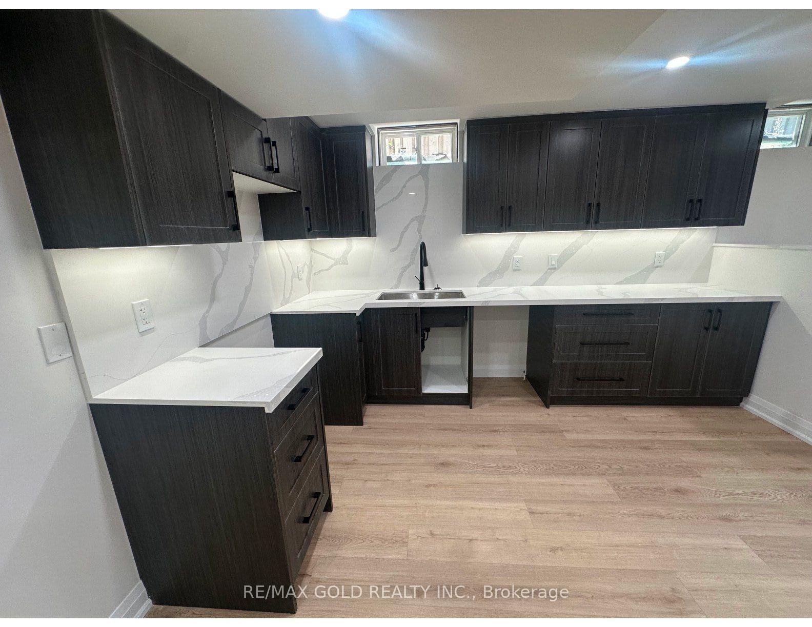 Photo 5 of Unit Lower level, 18 Hullen Crescent, Etobicoke, West Humber-Clairville — HOMEH