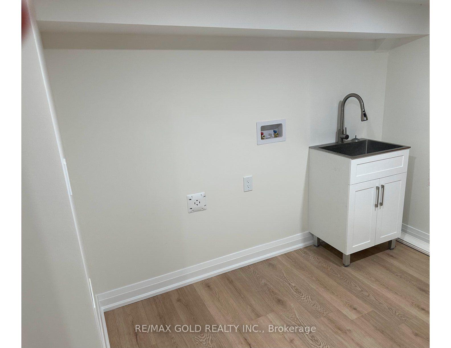 Photo 13 of Unit Lower level, 18 Hullen Crescent, Etobicoke, West Humber-Clairville — HOMEH