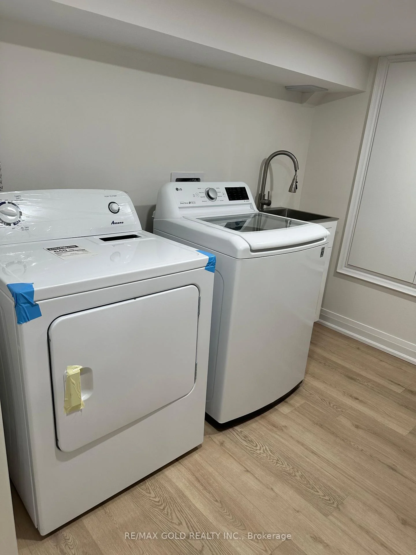 Photo 17 of Unit Lower level, 18 Hullen Crescent, Etobicoke, West Humber-Clairville — HOMEH