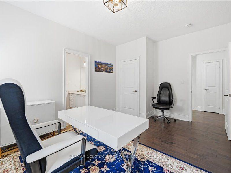 Photo 27 of 39 Avanti Crescent, Hamilton, Waterdown — HOMEH