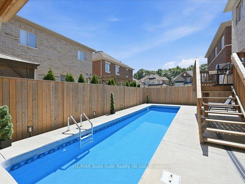 Photo 40 of 39 Avanti Crescent, Hamilton, Waterdown — HOMEH