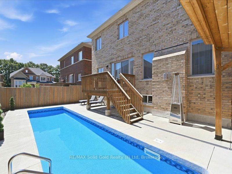 Photo 41 of 39 Avanti Crescent, Hamilton, Waterdown — HOMEH