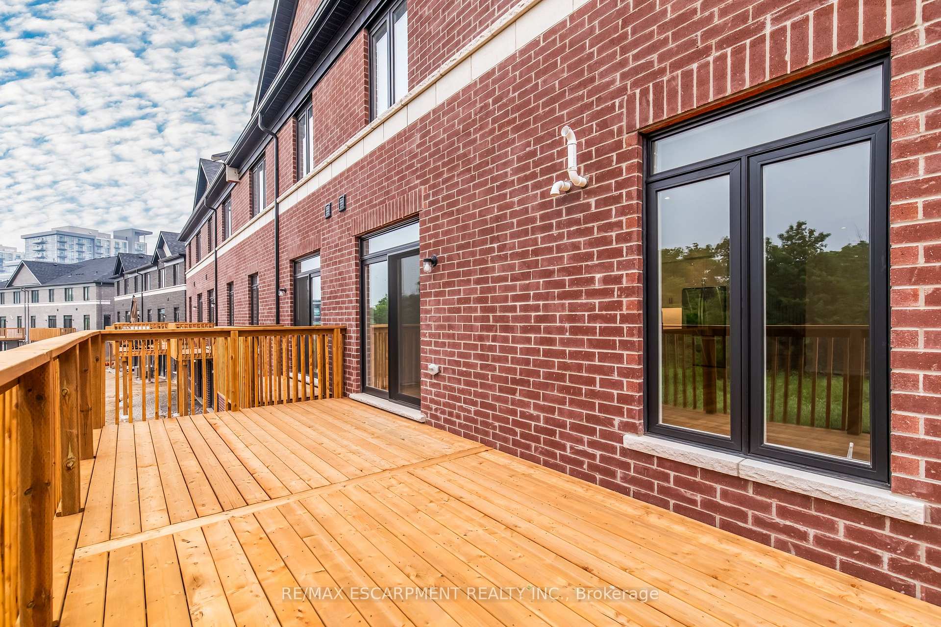 Photo 23 of 88 Valley Trail Place, Hamilton, Waterdown — HOMEH