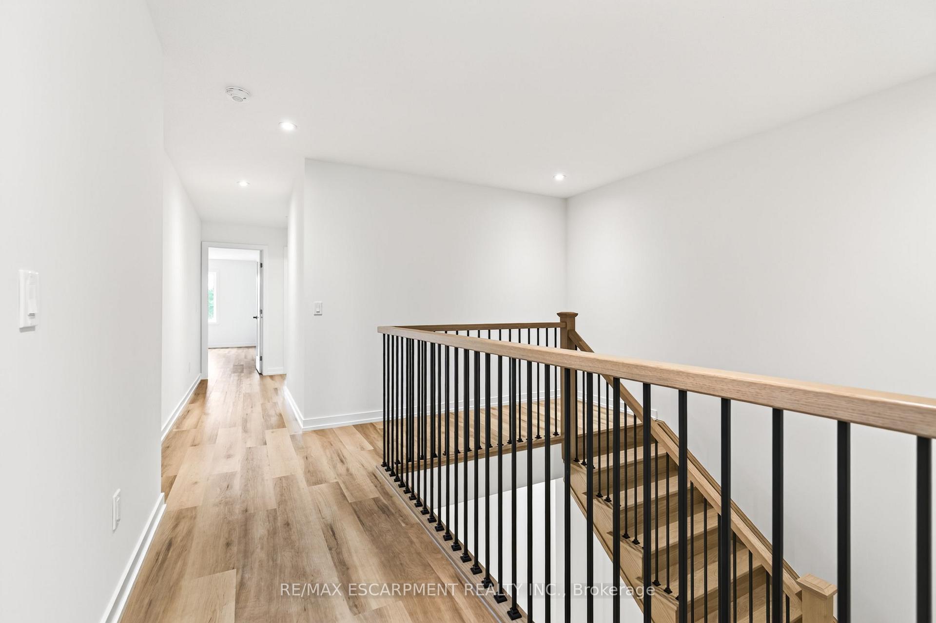 Photo 27 of 88 Valley Trail Place, Hamilton, Waterdown — HOMEH