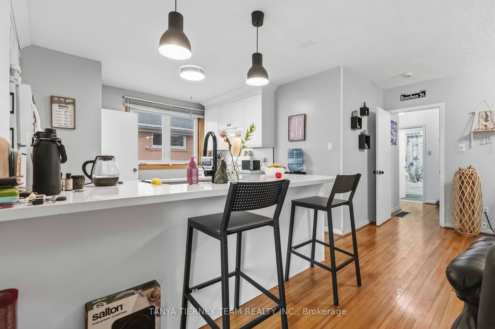 Photo 11 of 322 Rosedale Drive, Whitby, Downtown Whitby — HOMEH