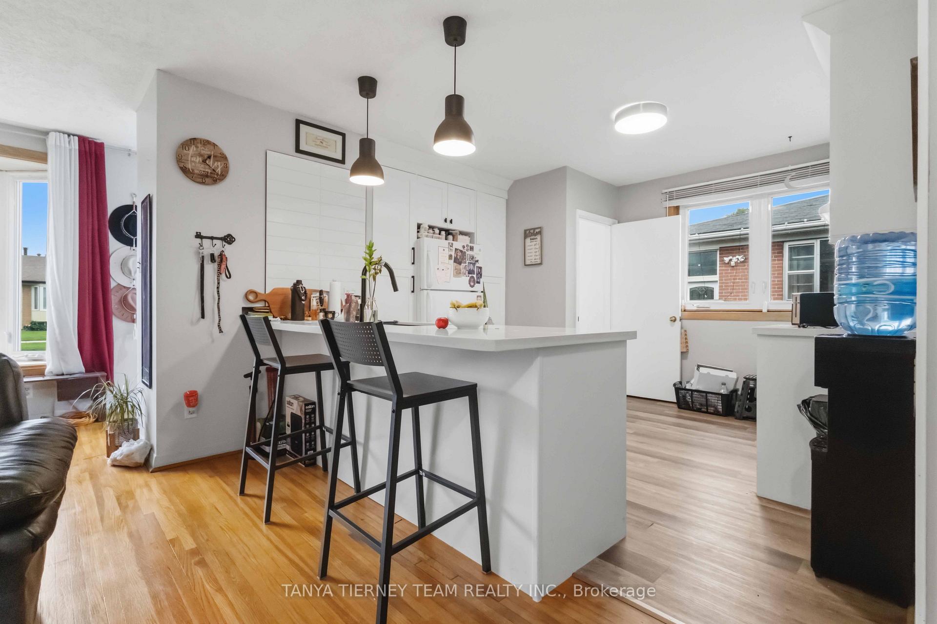 Photo 12 of 322 Rosedale Drive, Whitby, Downtown Whitby — HOMEH