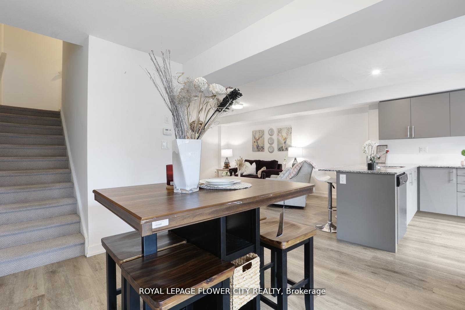 Photo 8 of Unit 16, 205 West Oak Trail, Kitchener, Rosenburg — HOMEH