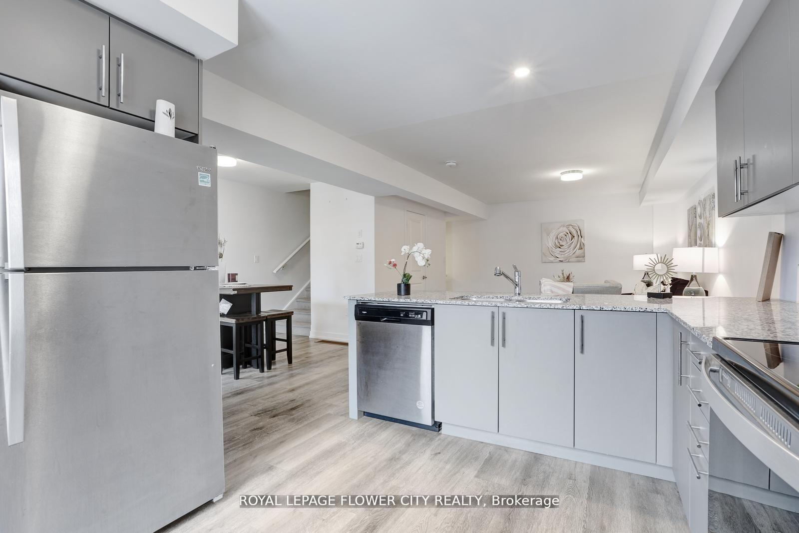 Photo 17 of Unit 16, 205 West Oak Trail, Kitchener, Rosenburg — HOMEH