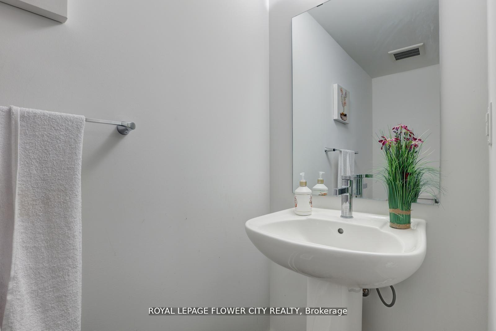 Photo 27 of Unit 16, 205 West Oak Trail, Kitchener, Rosenburg — HOMEH