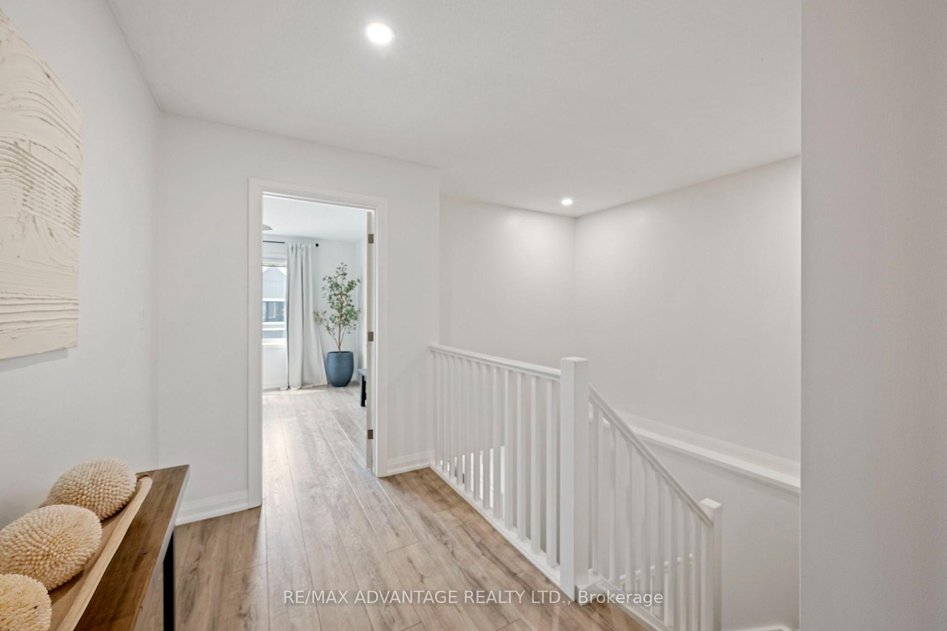 Photo 22 of Unit 2, 1 Miller Drive, Lucan Biddulph, Lucan — HOMEH
