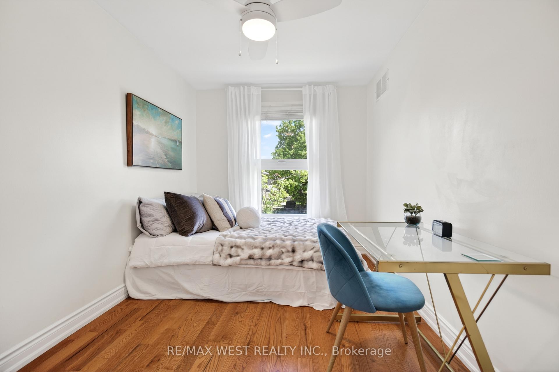 Photo 11 of 823 Hyde Road, Burlington, Brant — HOMEH