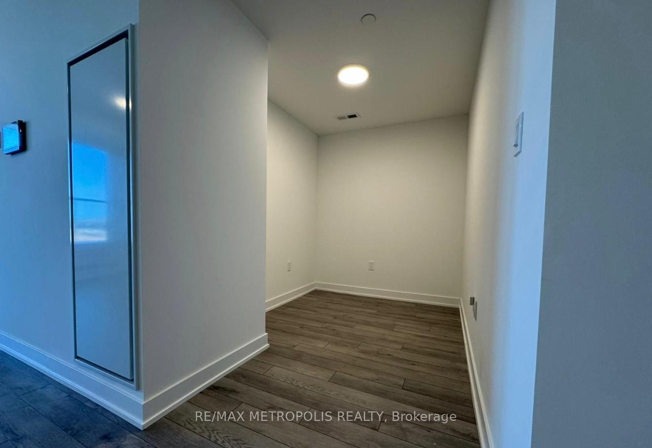 Photo 7 of Unit 237, 1005 Dundas Street E, Oakville, Joshua Meadows — HOMEH
