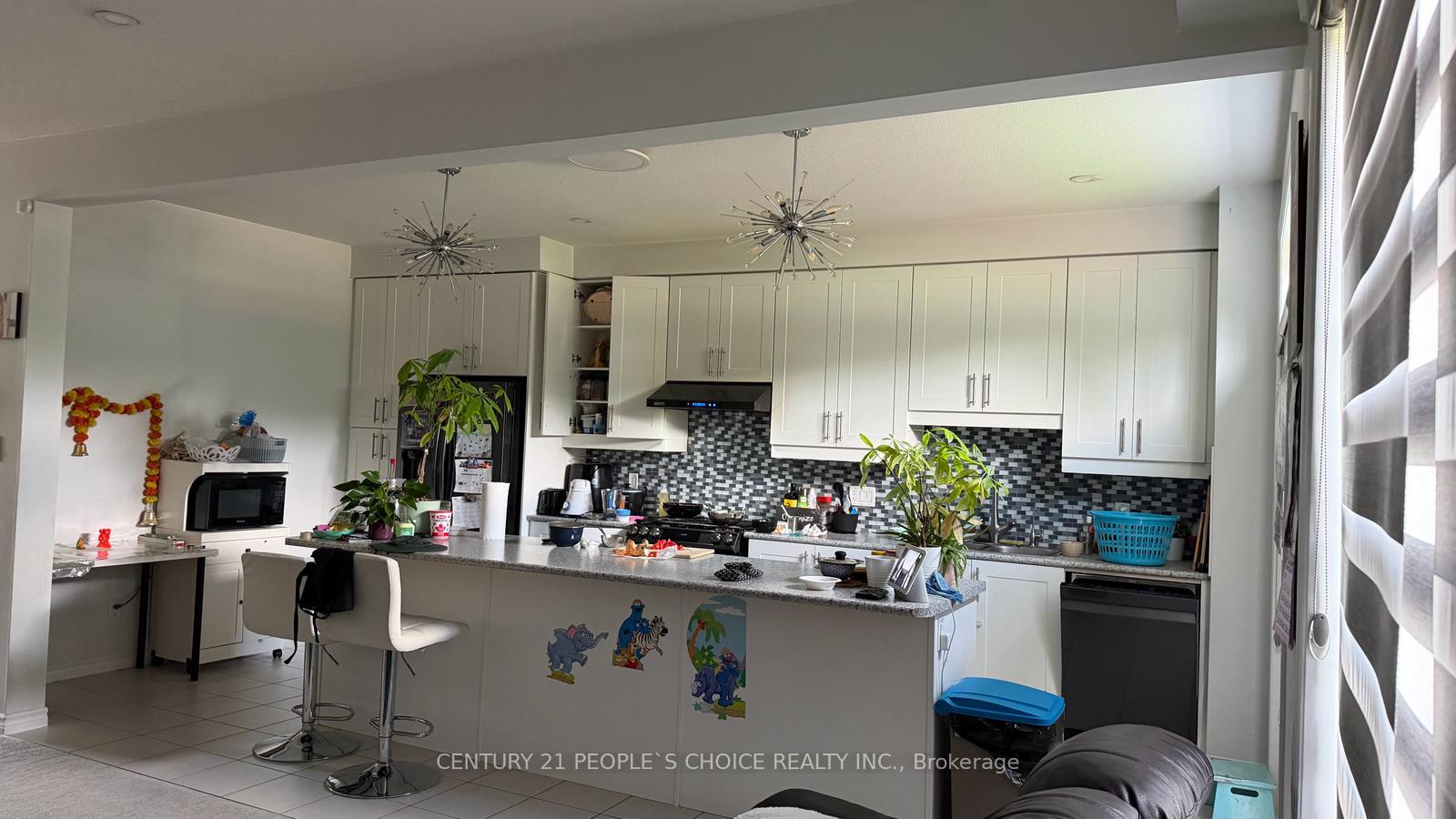 Photo 4 of 6 Gleason Crescent, Kitchener, Westmount - Kitchener — HOMEH