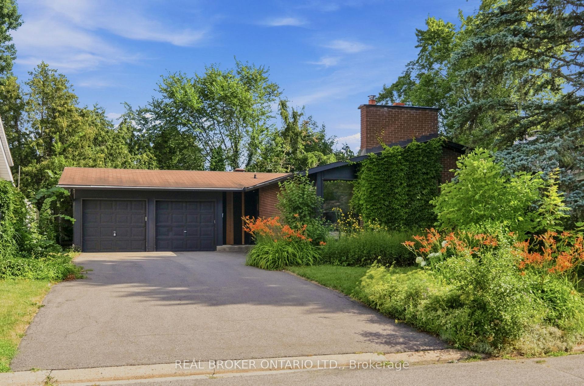 Photo 1 of 2021 Woodglen Crescent, Ottawa, Beacon Hill North — HOMEH