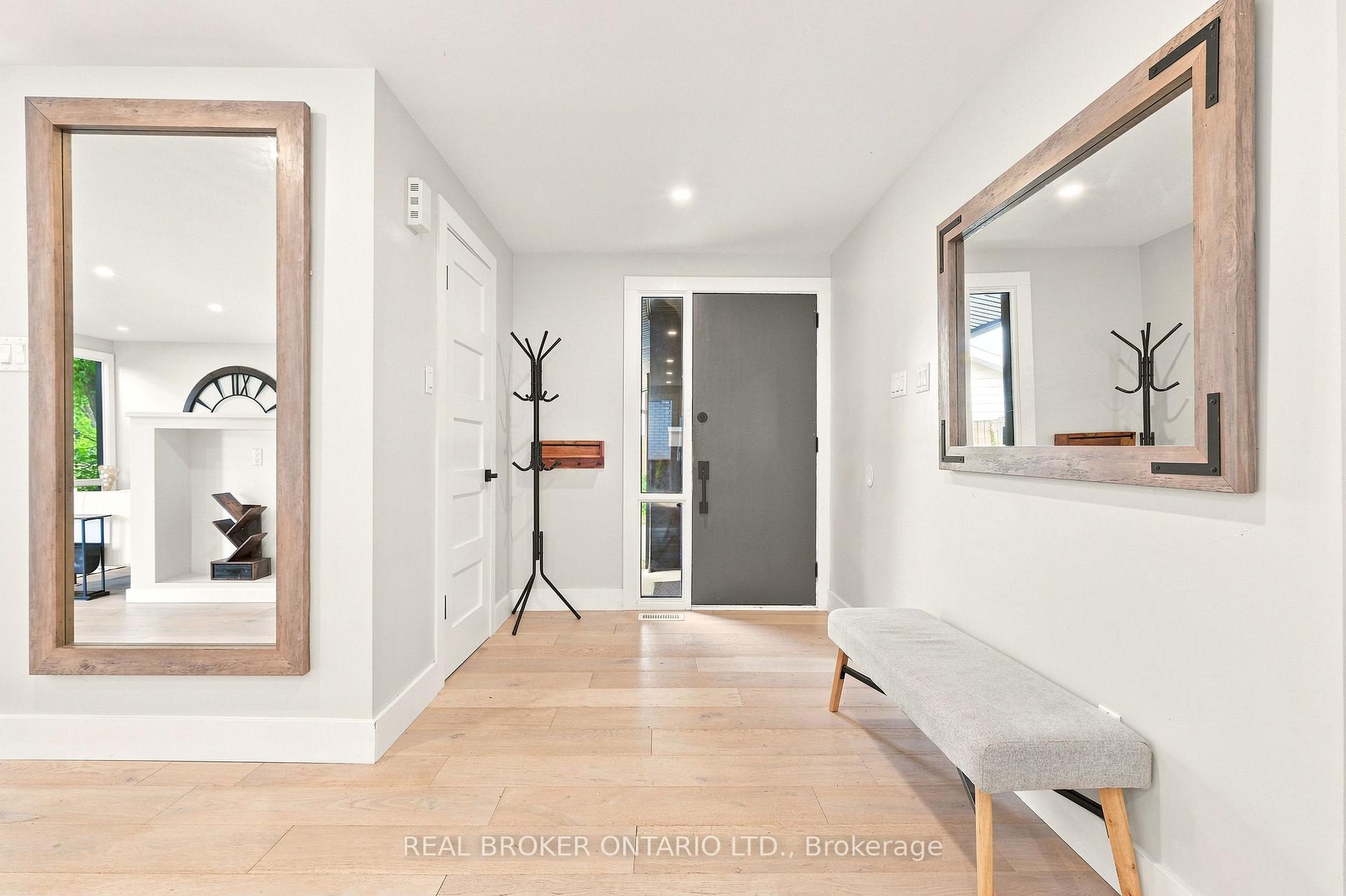 Photo 13 of 2021 Woodglen Crescent, Ottawa, Beacon Hill North — HOMEH